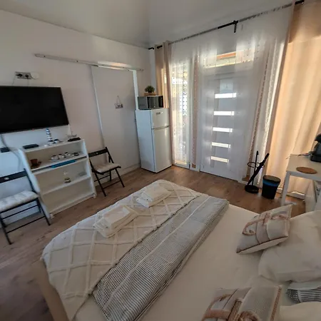 Appartamento Balatonfenyvesparti Kisház
